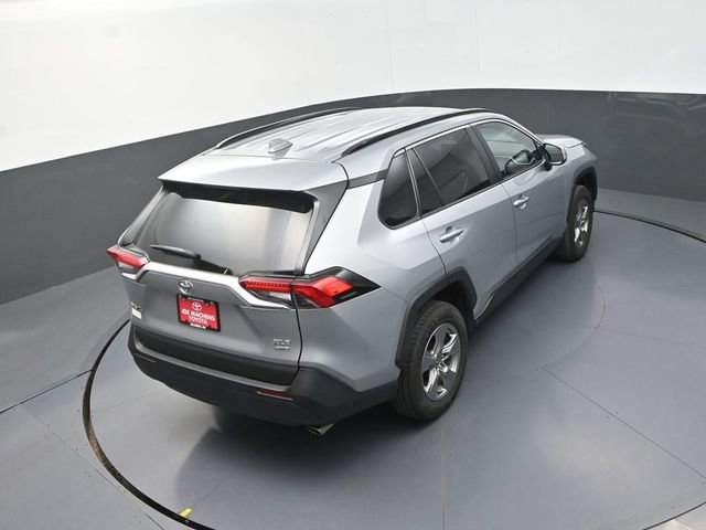 Used 2025 Toyota RAV4 XLE AWD/4WD image 28