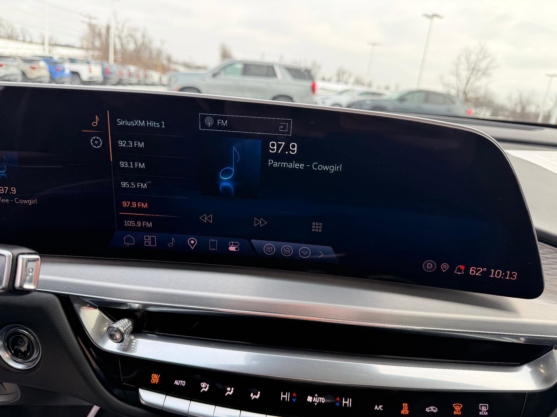 Used 2024 Cadillac Lyriq Luxury w/ LPO, Floor Liner Package image 21