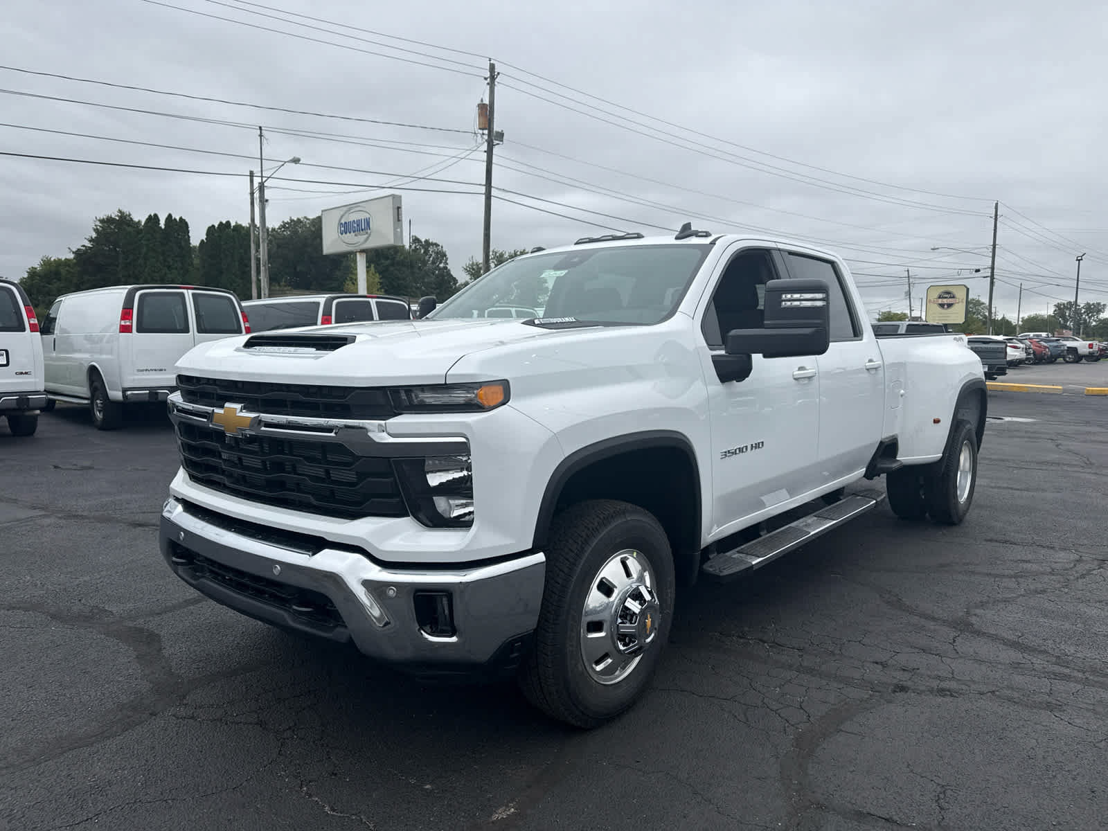 New 2026 Chevrolet Silverado 3500 LT w/ All Star Edition AWD/4WD image 1