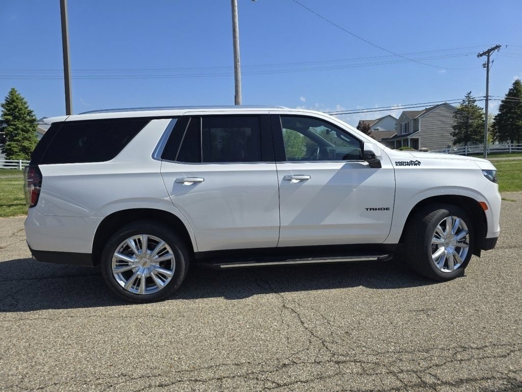 Used 2024 Chevrolet Tahoe High Country AWD/4WD image 22