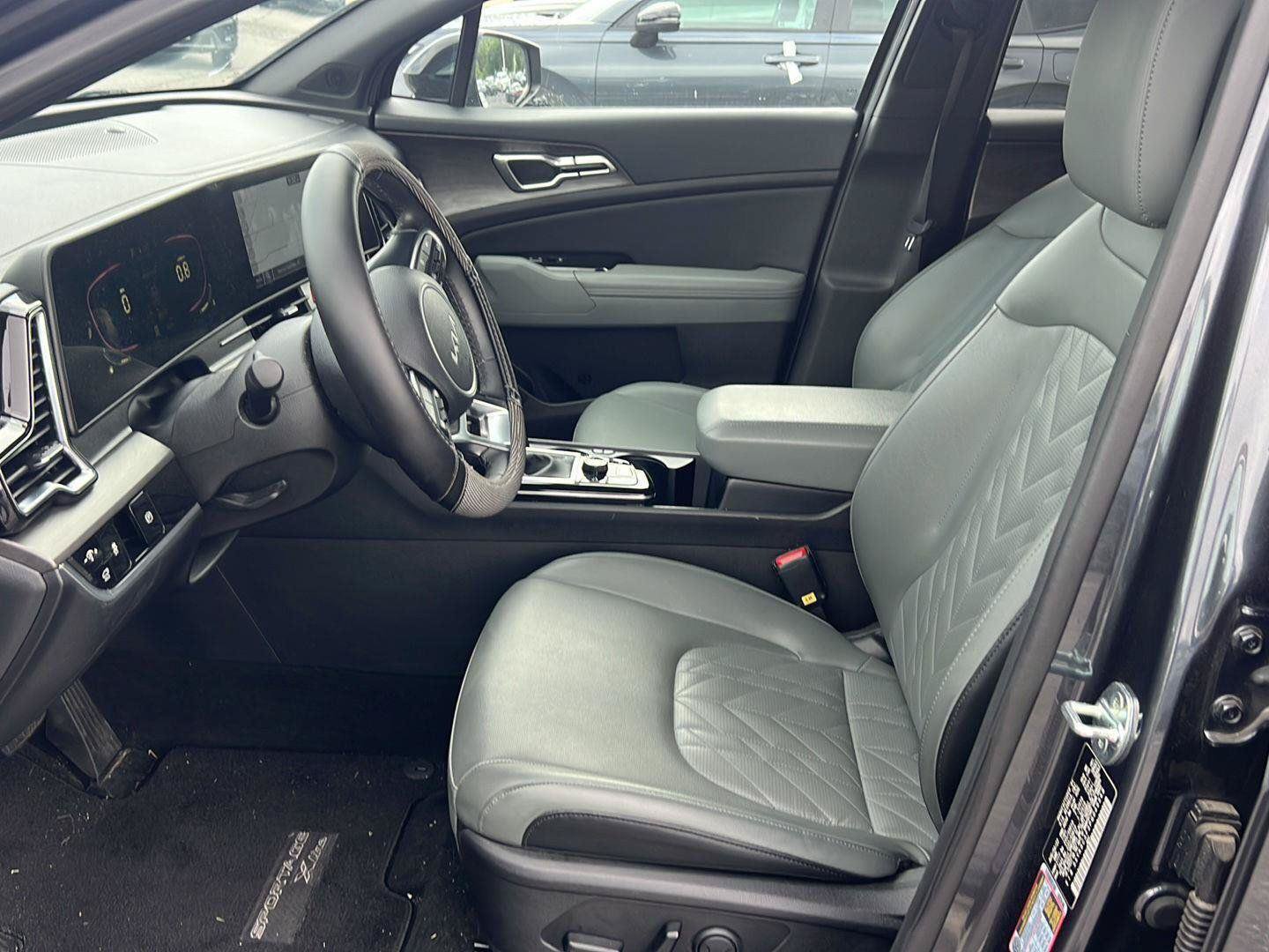 Used 2023 Kia Sportage X-Line w/ X-Line Premium Package AWD/4WD image 10
