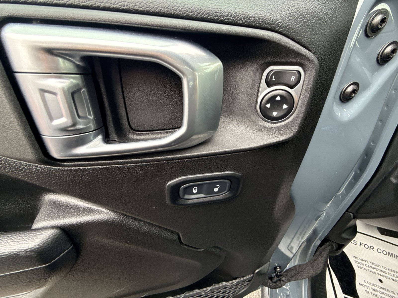 Used 2024 Jeep Wrangler Sport S image 15