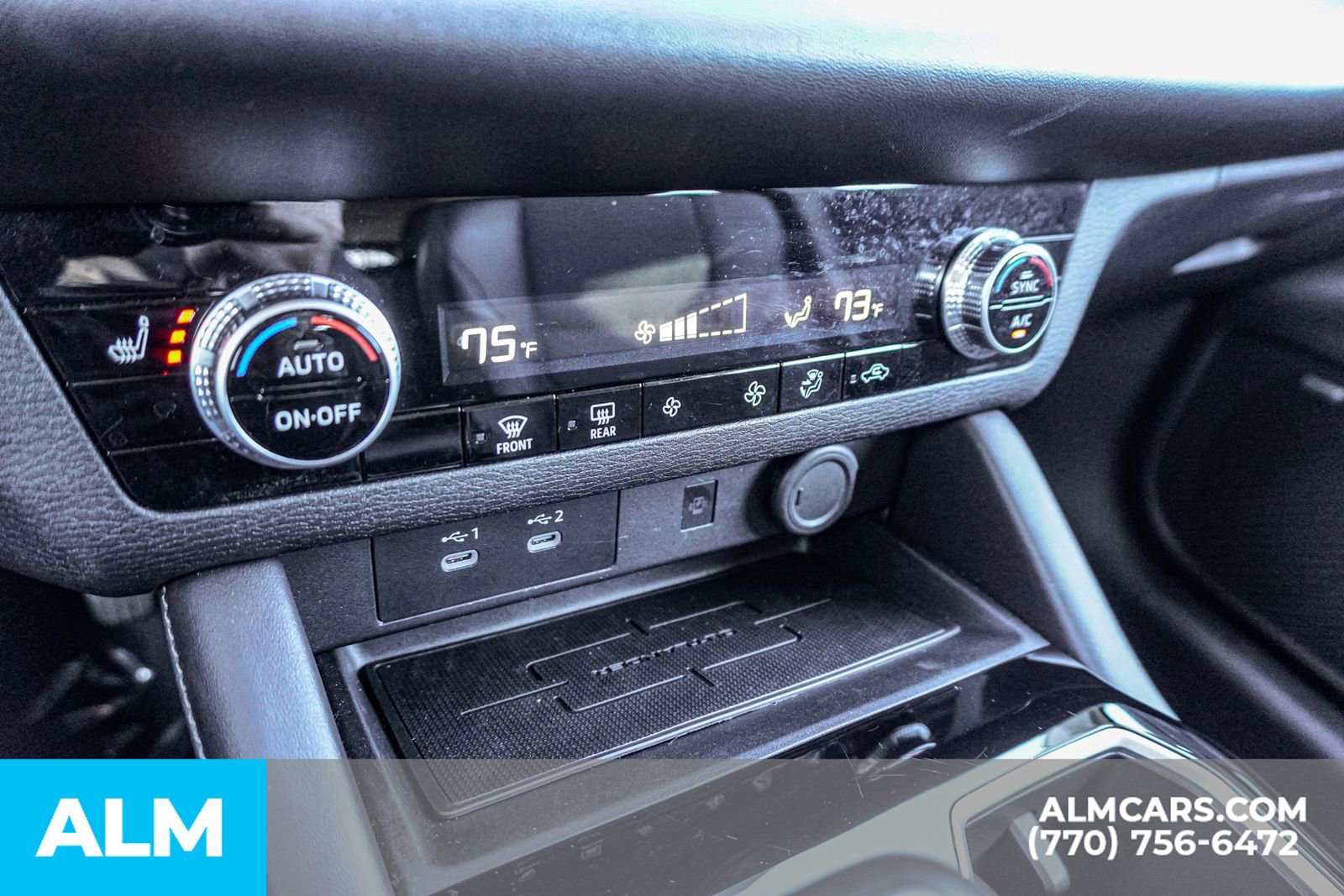 Used 2025 Mitsubishi Outlander SE image 46