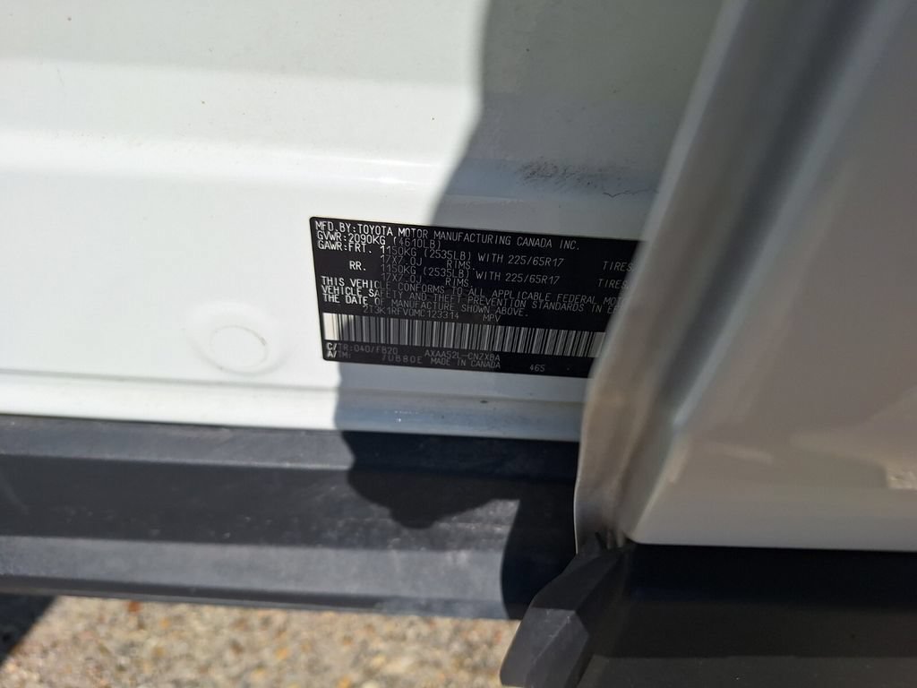 Used 2021 Toyota RAV4 LE FWD image 29