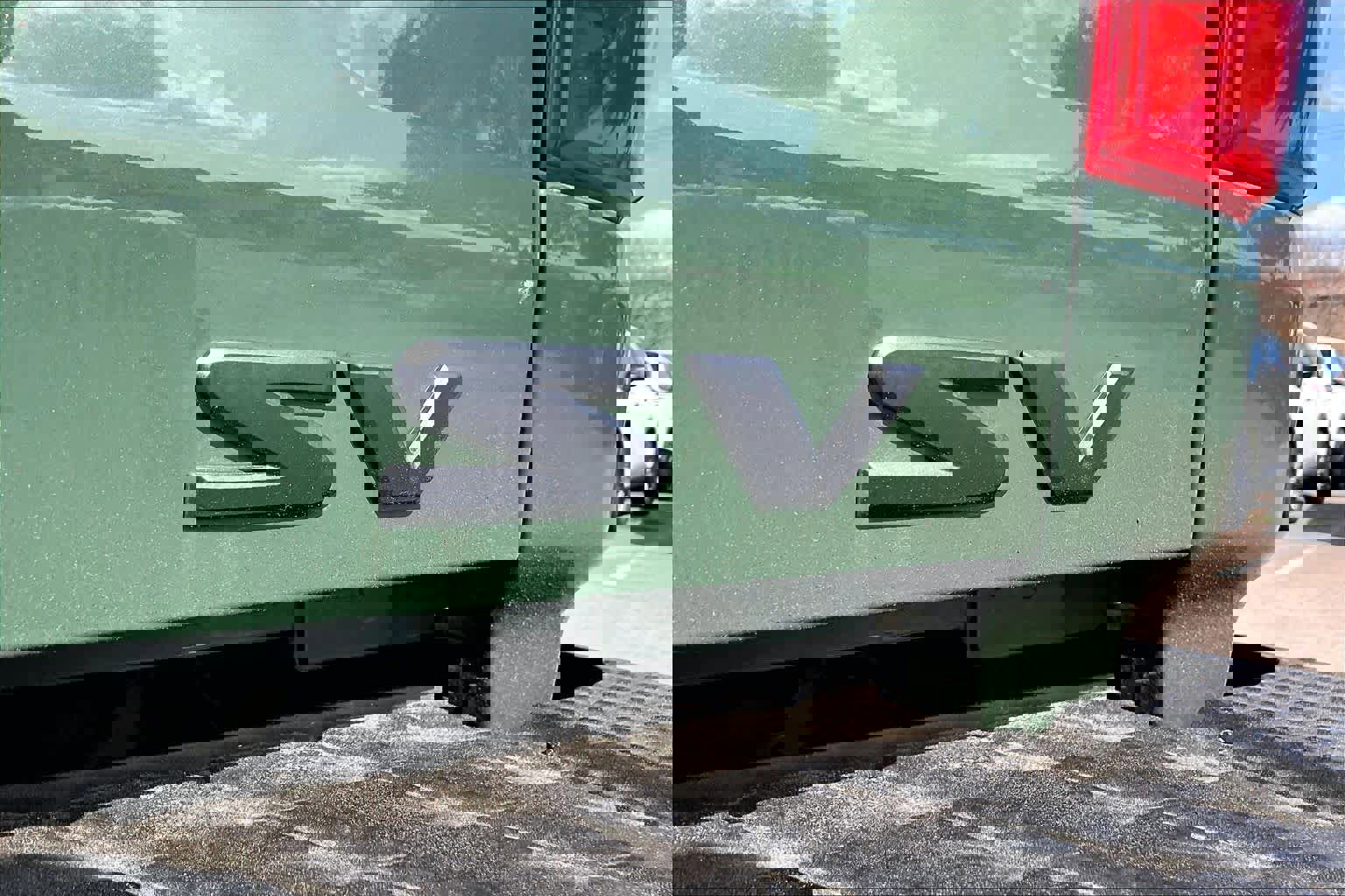 Certified 2024 Nissan Titan SV w/ SV Bronze Edition Package image 10