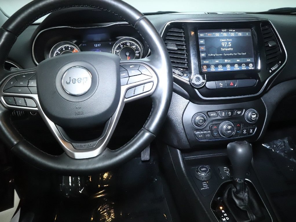 Used 2020 Jeep Cherokee Limited AWD/4WD image 28