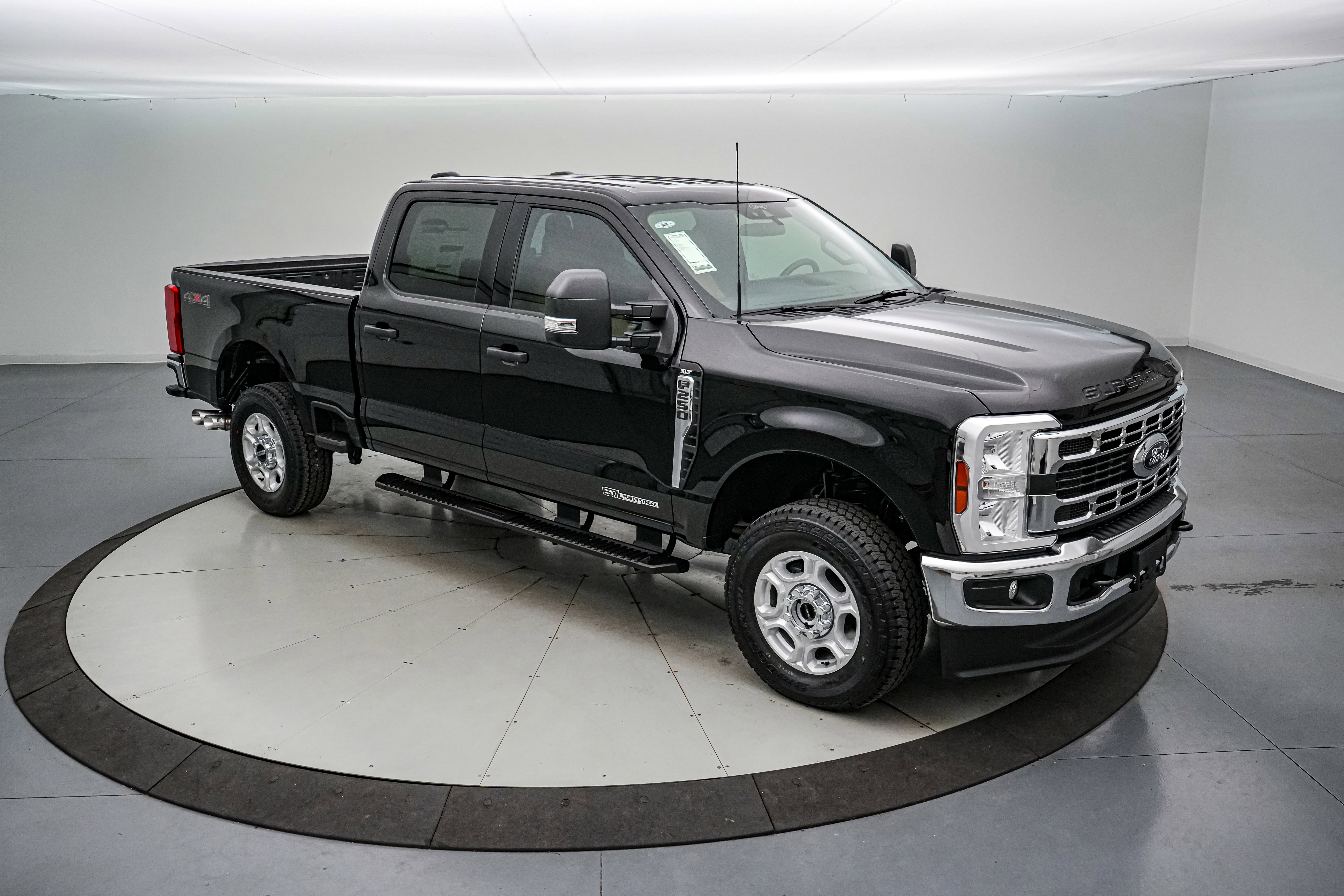 New 2026 Ford F250 XLT AWD/4WD image 2