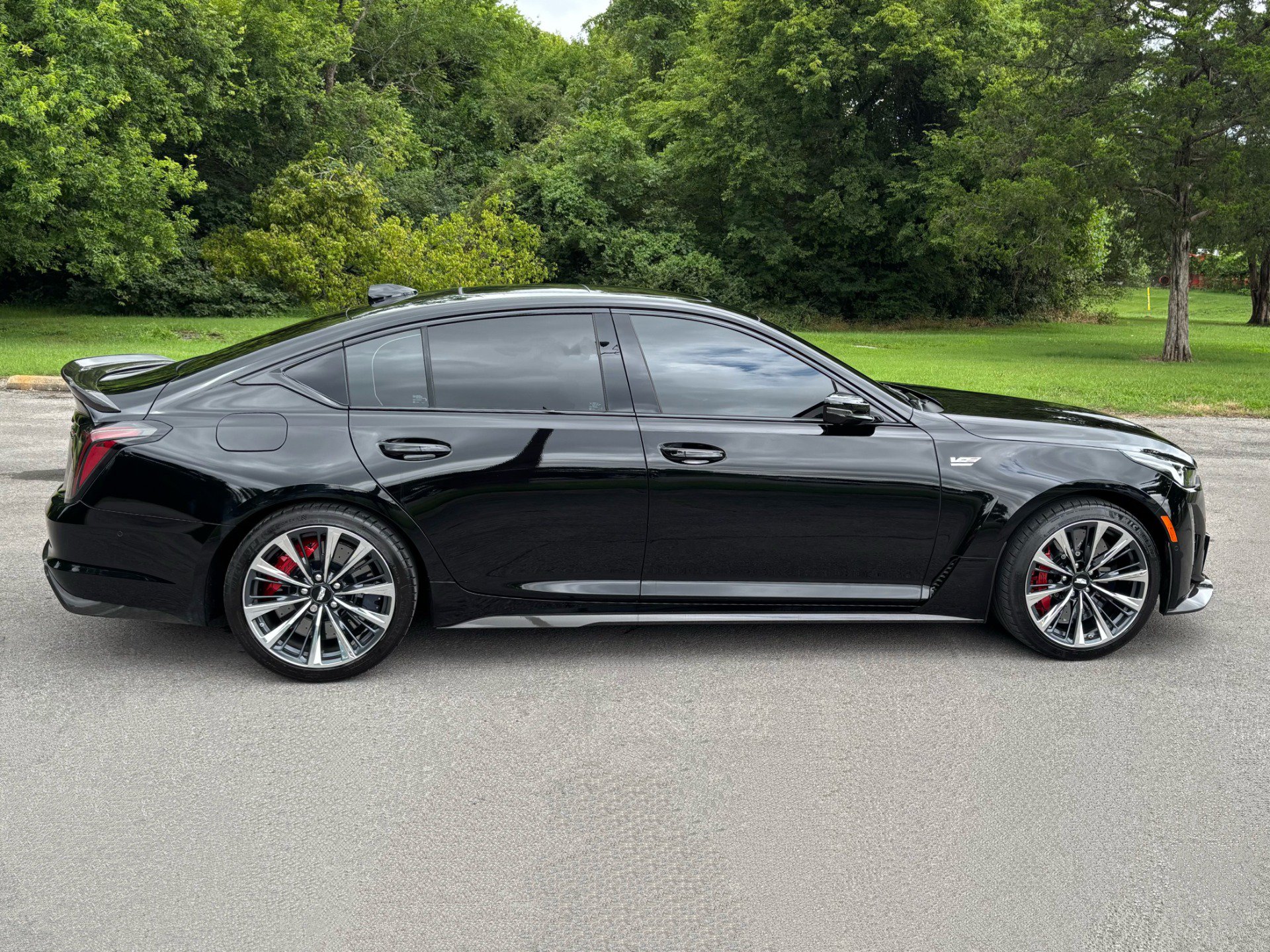 Used 2024 Cadillac CT5 V Blackwing w/ Carbon Fiber Package 2 RWD image 8