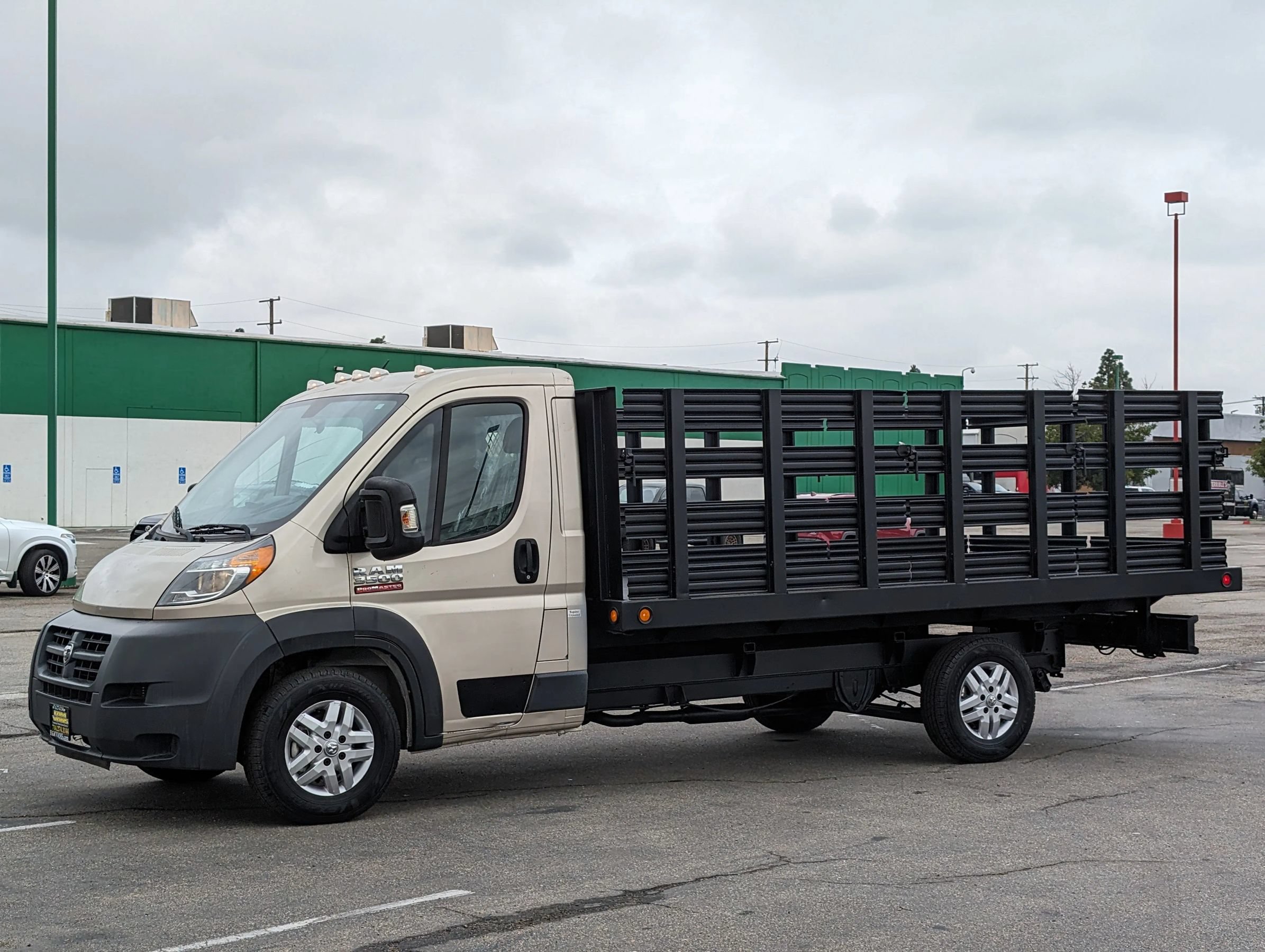 Used 2014 RAM ProMaster 3500 w/ Interior Convenience Group FWD image 2