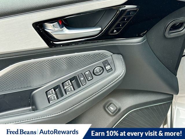 New 2026 Acura MDX SH-AWD image 18