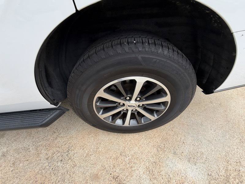 Used 2021 Ford Expedition XLT AWD/4WD image 10