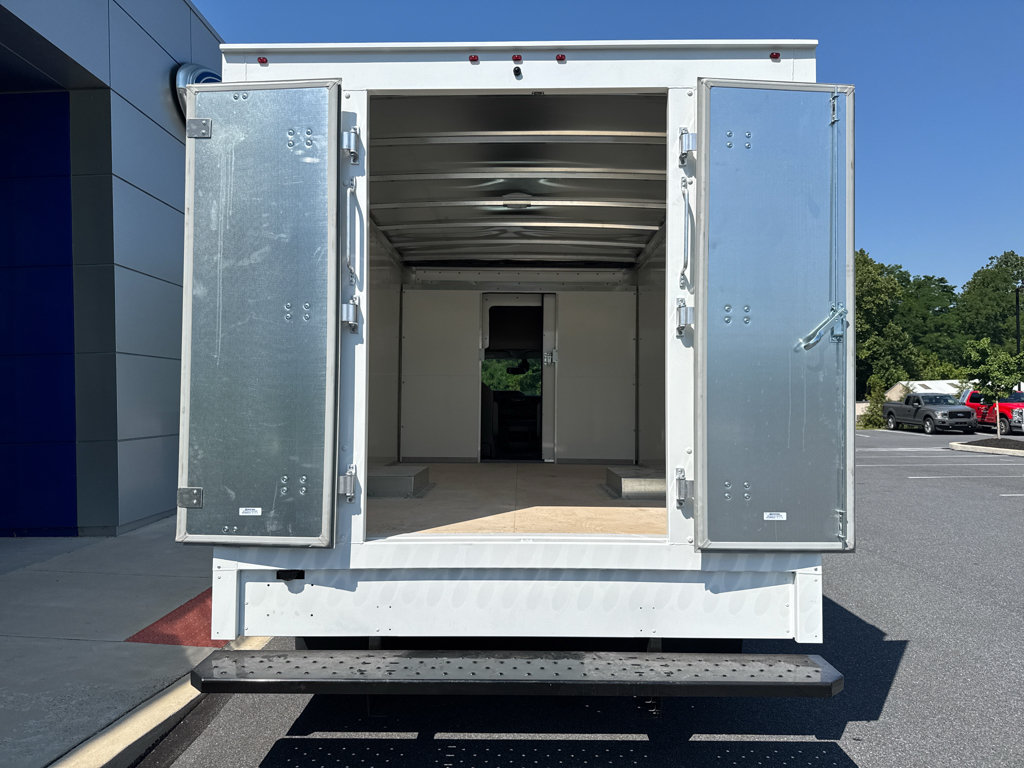 New 2026 Ford E-450 and Econoline 450 Super Duty w/ Power Equipment Group RWD image 8