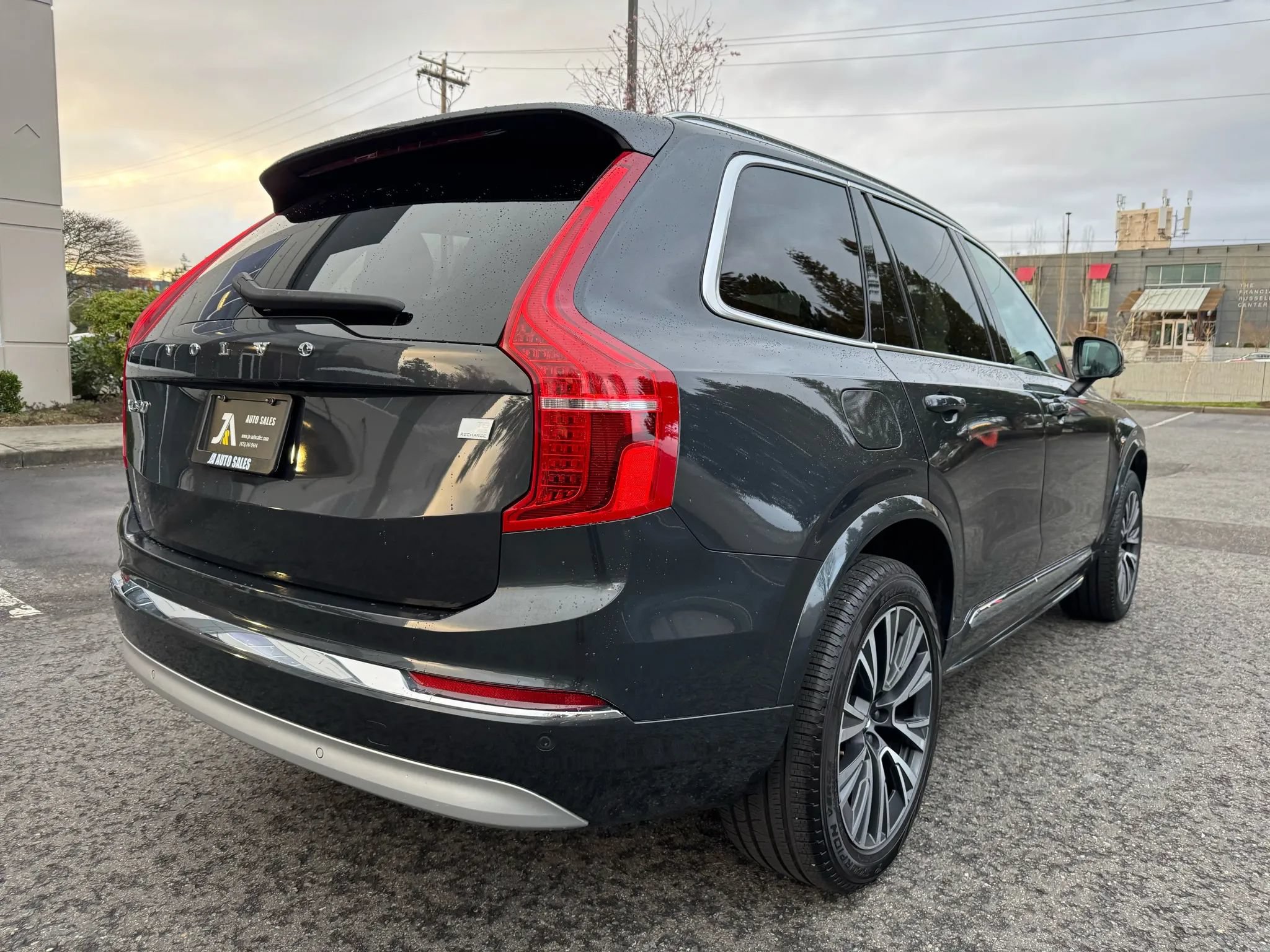 Used 2022 Volvo XC90 T8 Inscription Expression w/ Advanced Package AWD/4WD image 10