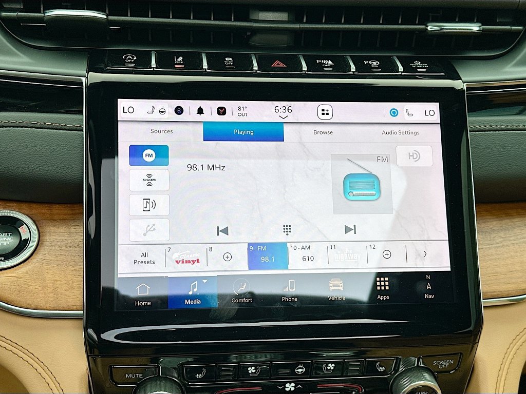 New 2025 Jeep Grand Cherokee Summit AWD/4WD image 15