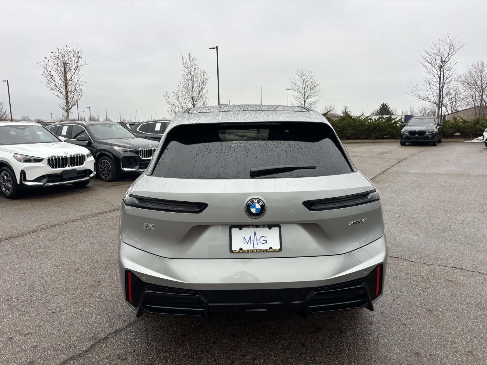 Used 2026 BMW iX xDrive45 w/ M Sport Package AWD/4WD image 6