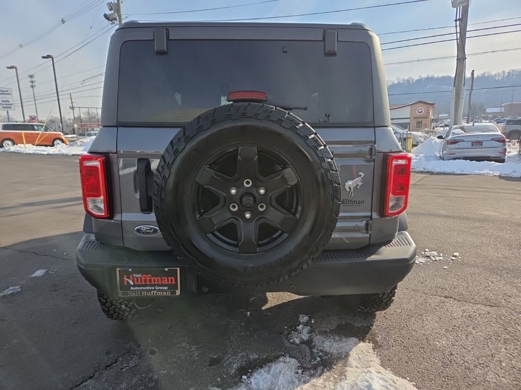 Used 2023 Ford Bronco Black Diamond image 5