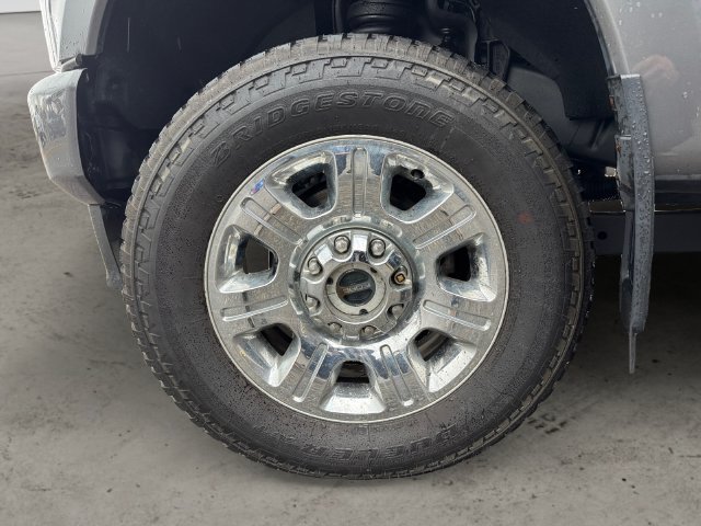 Used 2022 Ford F350 Platinum w/ FX4 Off-Road Package AWD/4WD image 9