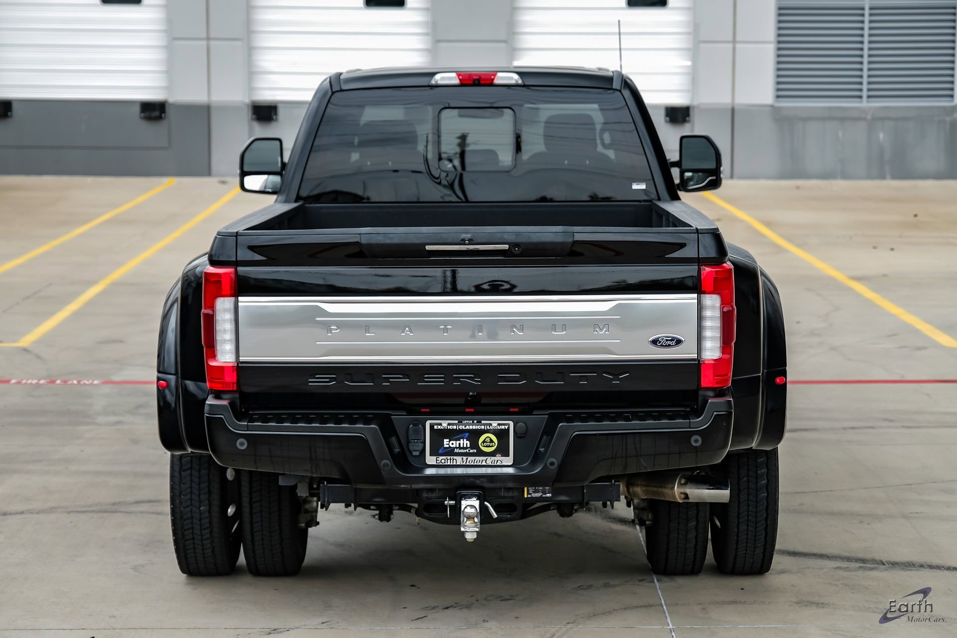 Used 2018 Ford F450 Platinum w/ Platinum Ultimate Package AWD/4WD image 12