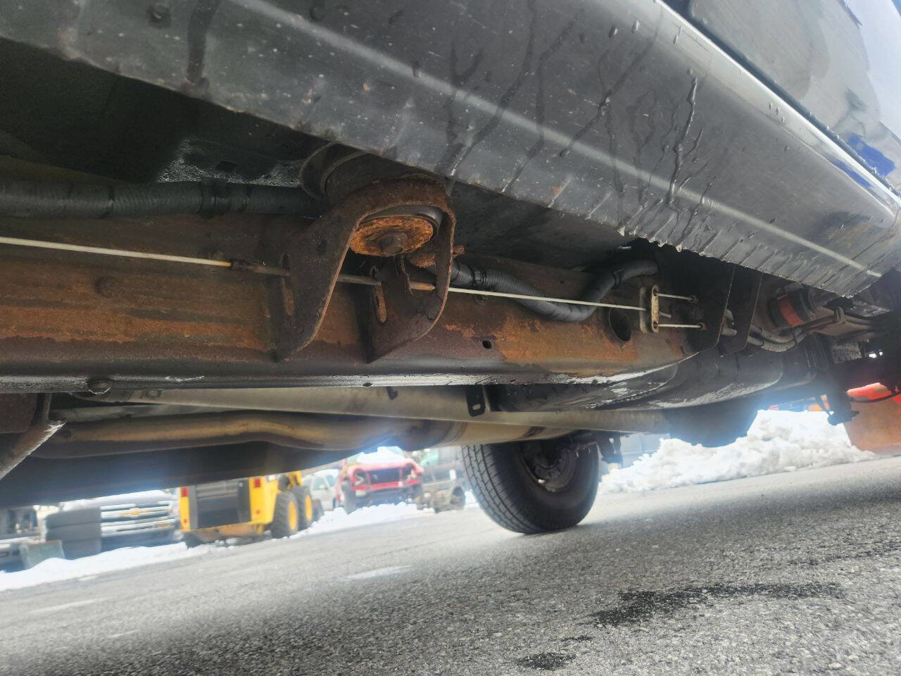 Used 2004 Chevrolet Silverado 1500 4x4 Extended Cab w/ Z71 image 17