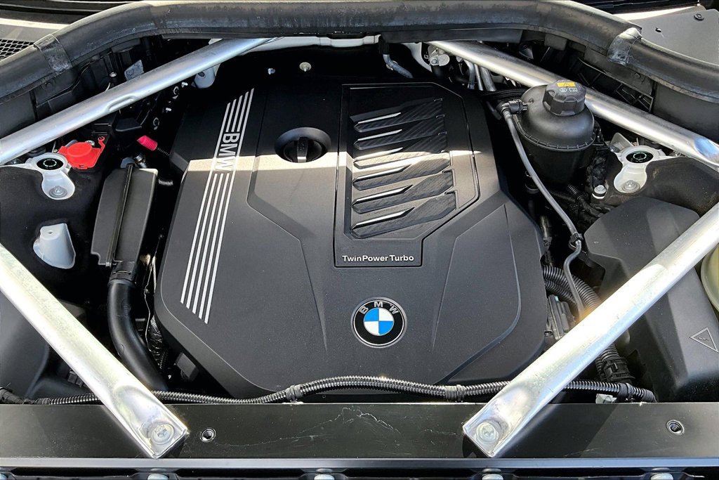 Used 2020 BMW X7 xDrive40i w/ Premium Package AWD/4WD image 31