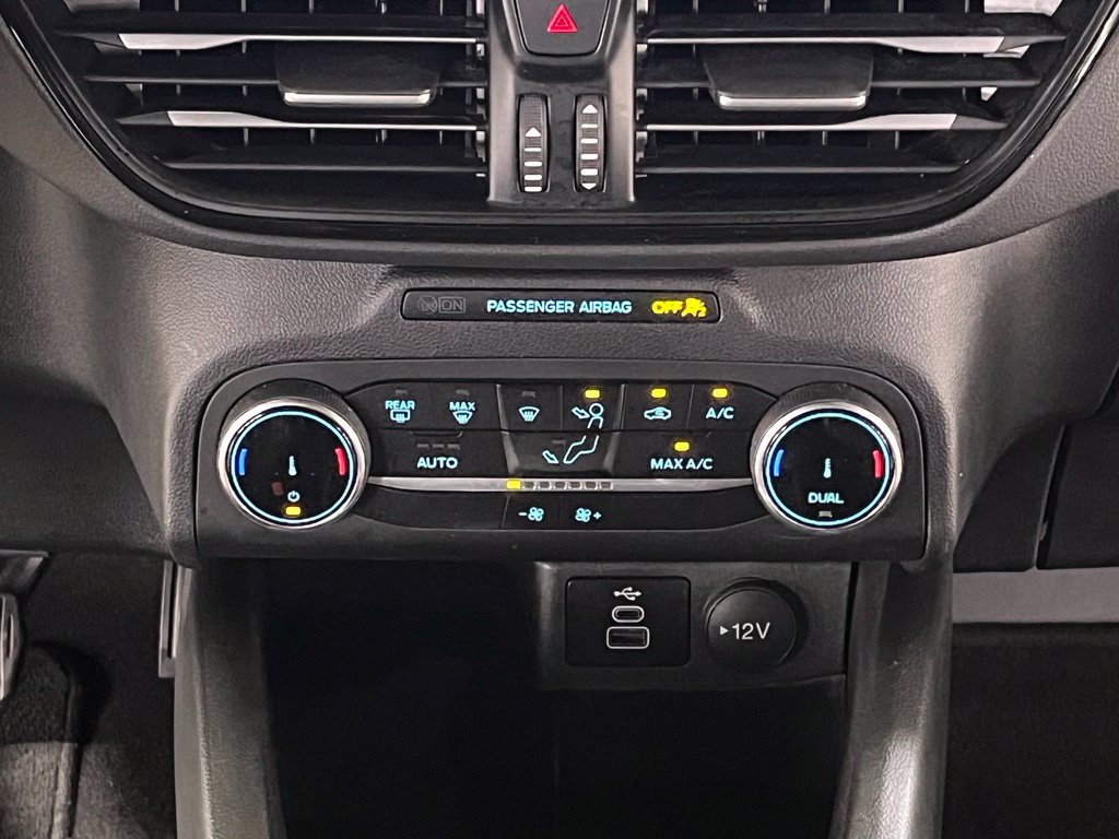 Certified 2025 Ford Escape ST-Line AWD/4WD image 24