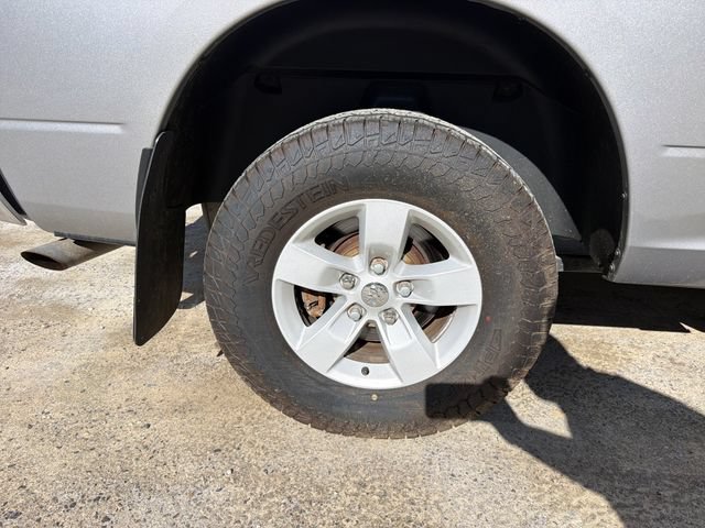 Used 2022 RAM 1500 Classic SLT w/ Trailer Tow Group AWD/4WD image 22
