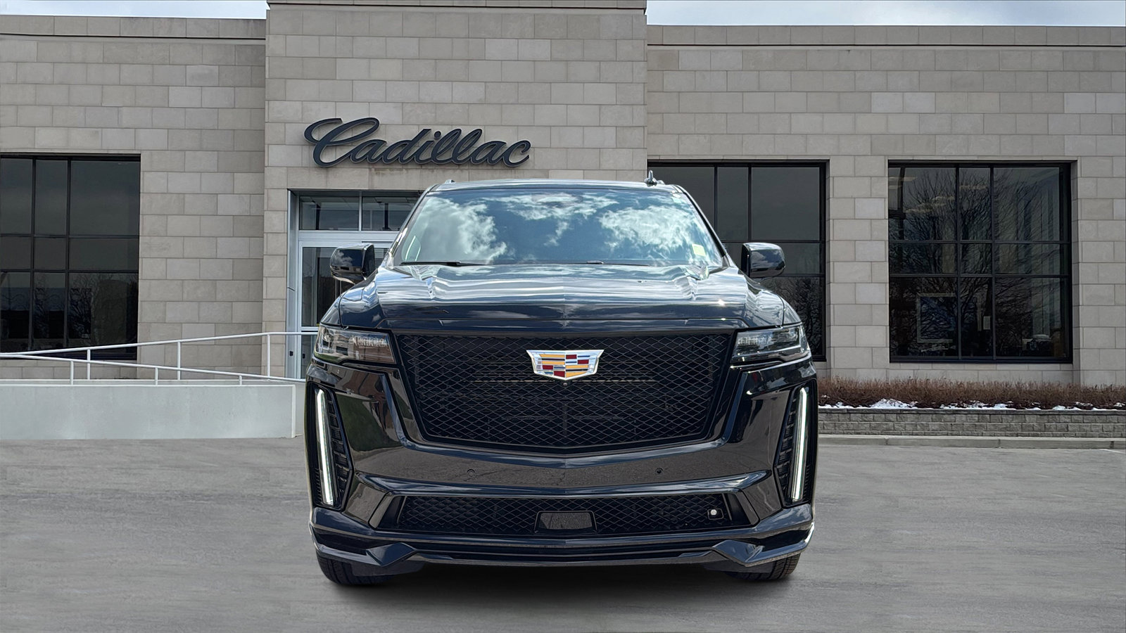Certified 2023 Cadillac Escalade V w/ Heavy-Duty Trailer Package AWD/4WD image 7