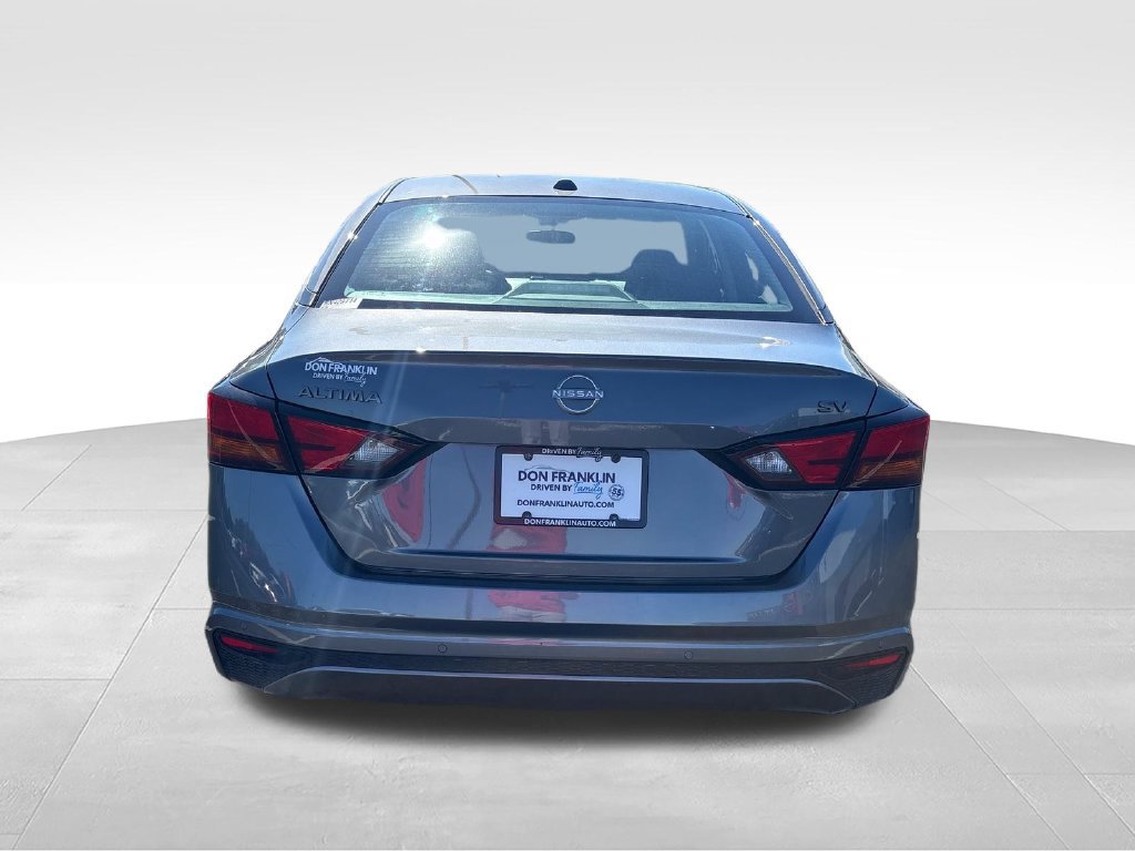 Used 2024 Nissan Altima 2.5 SV FWD image 4