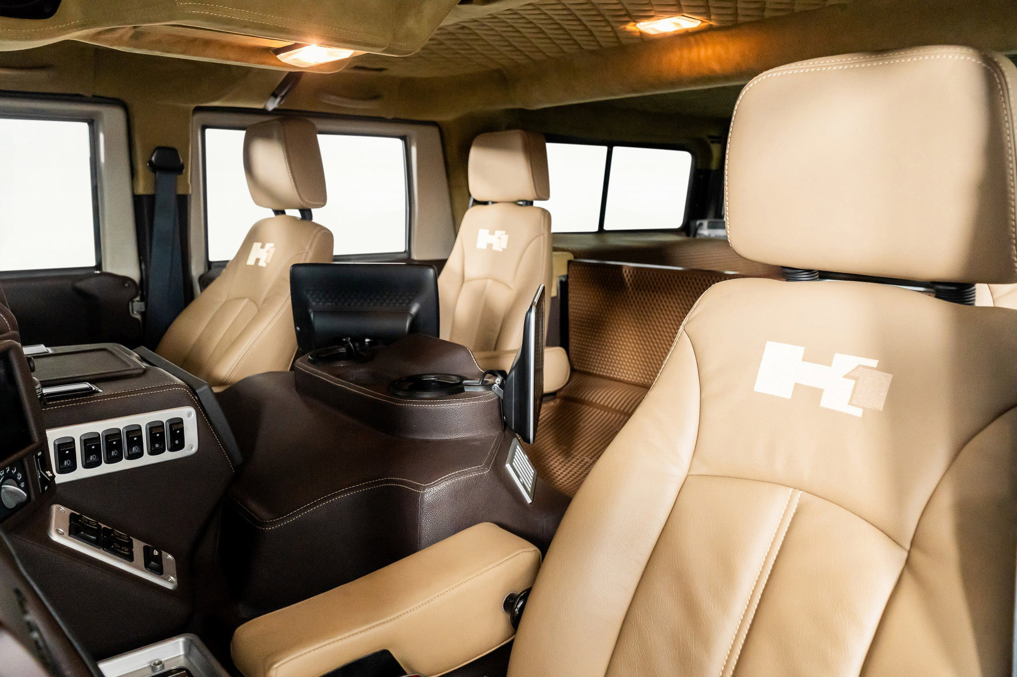 Used 2003 HUMMER H1 4-Door Wagon image 27