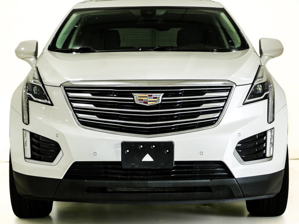 Used 2019 Cadillac XT5 Premium Luxury FWD image 2