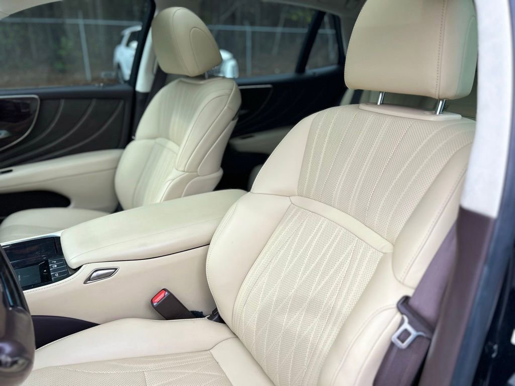 Used 2019 Lexus LS 500 image 9