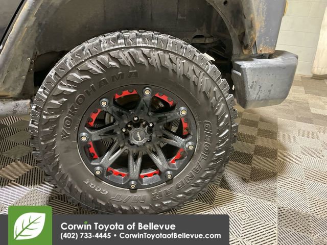 Used 2016 Jeep Wrangler Unlimited Rubicon image 25