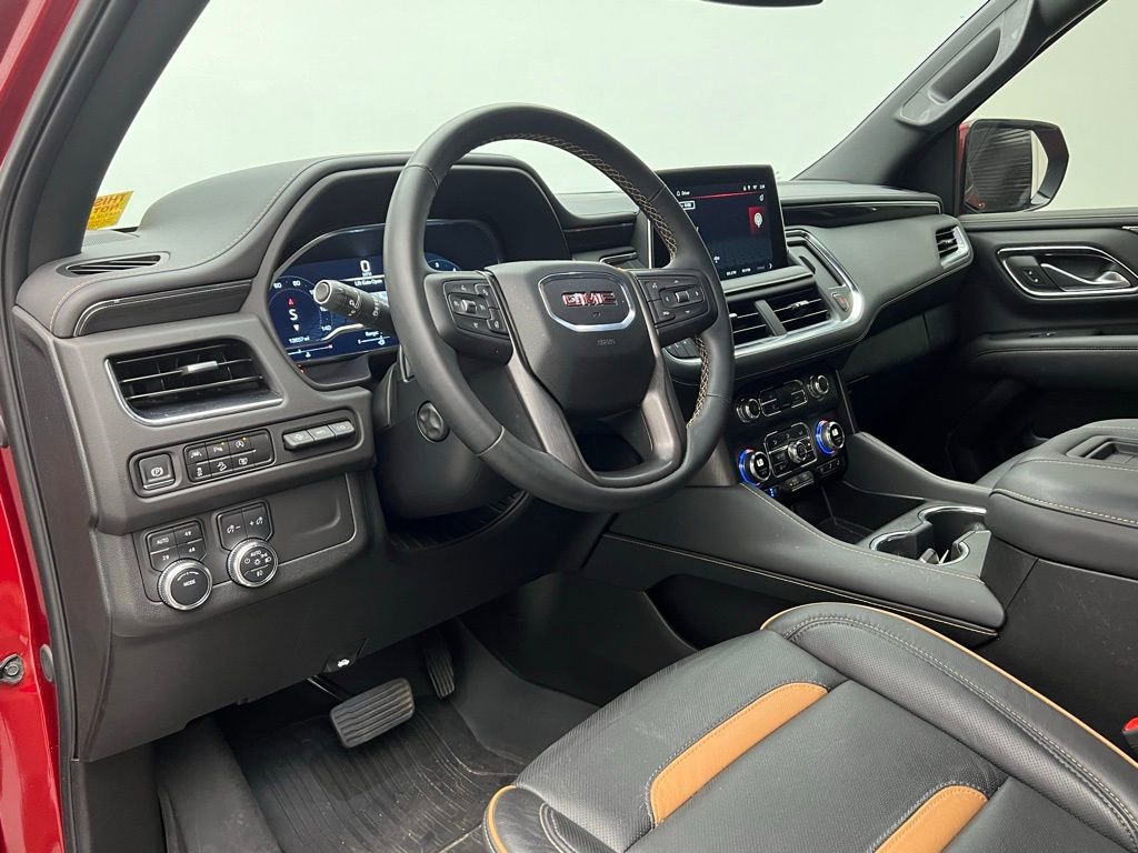 Used 2024 GMC Yukon AT4 w/ Technology Package image 24