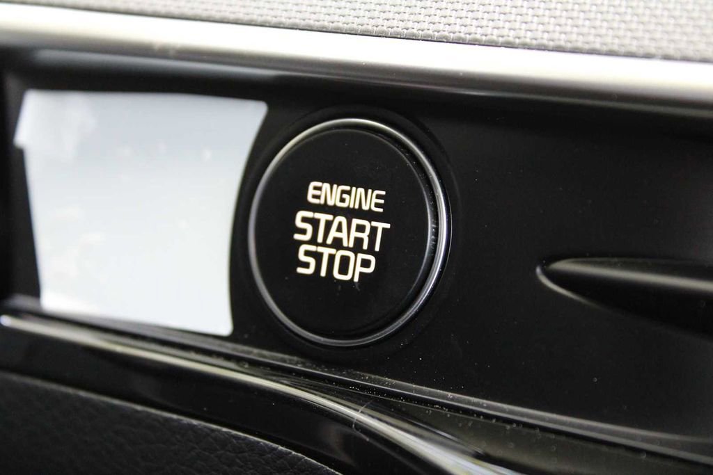 New 2025 Kia K5 LXS image 29