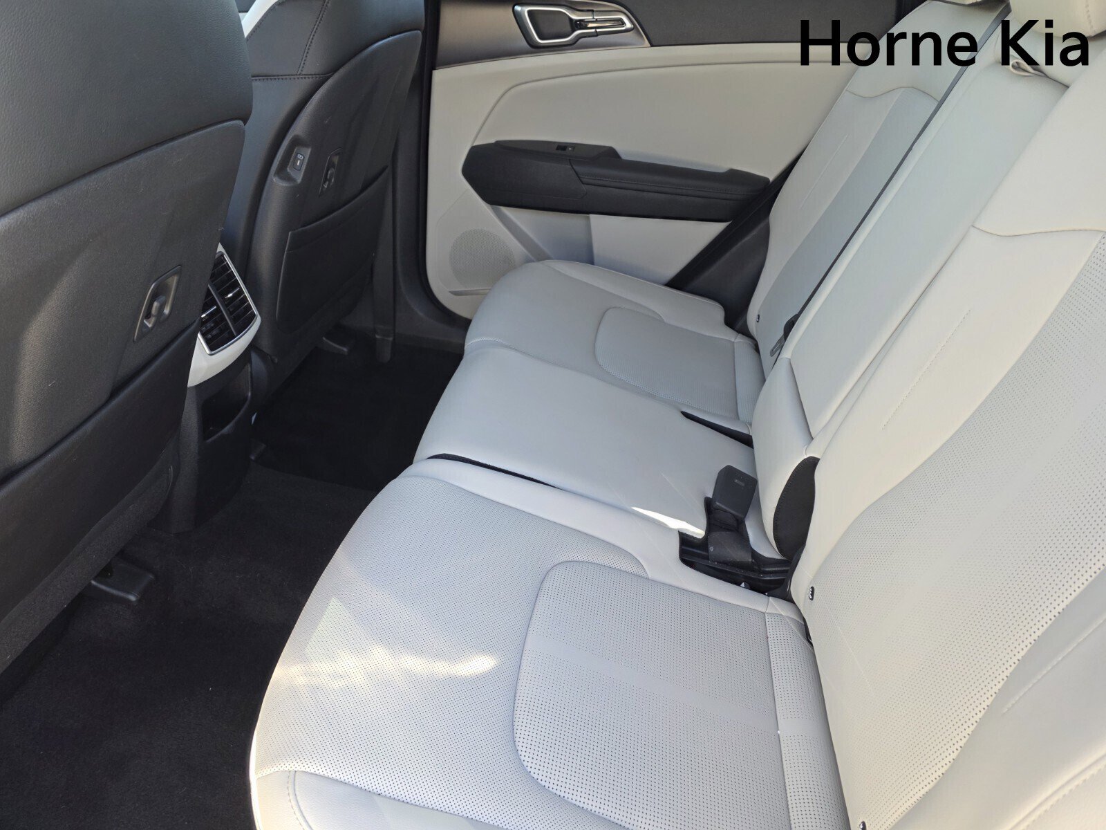 New 2026 Kia Sportage EX image 23