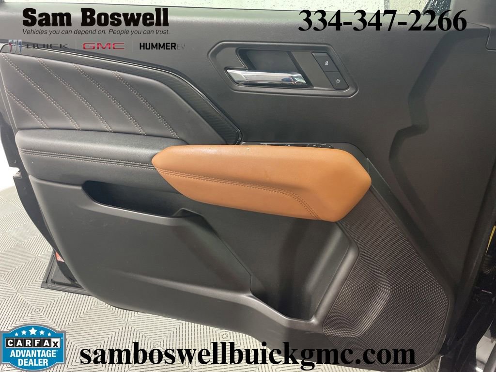 Used 2023 GMC Canyon AT4 w/ Canyon Safety Plus Package AWD/4WD image 23