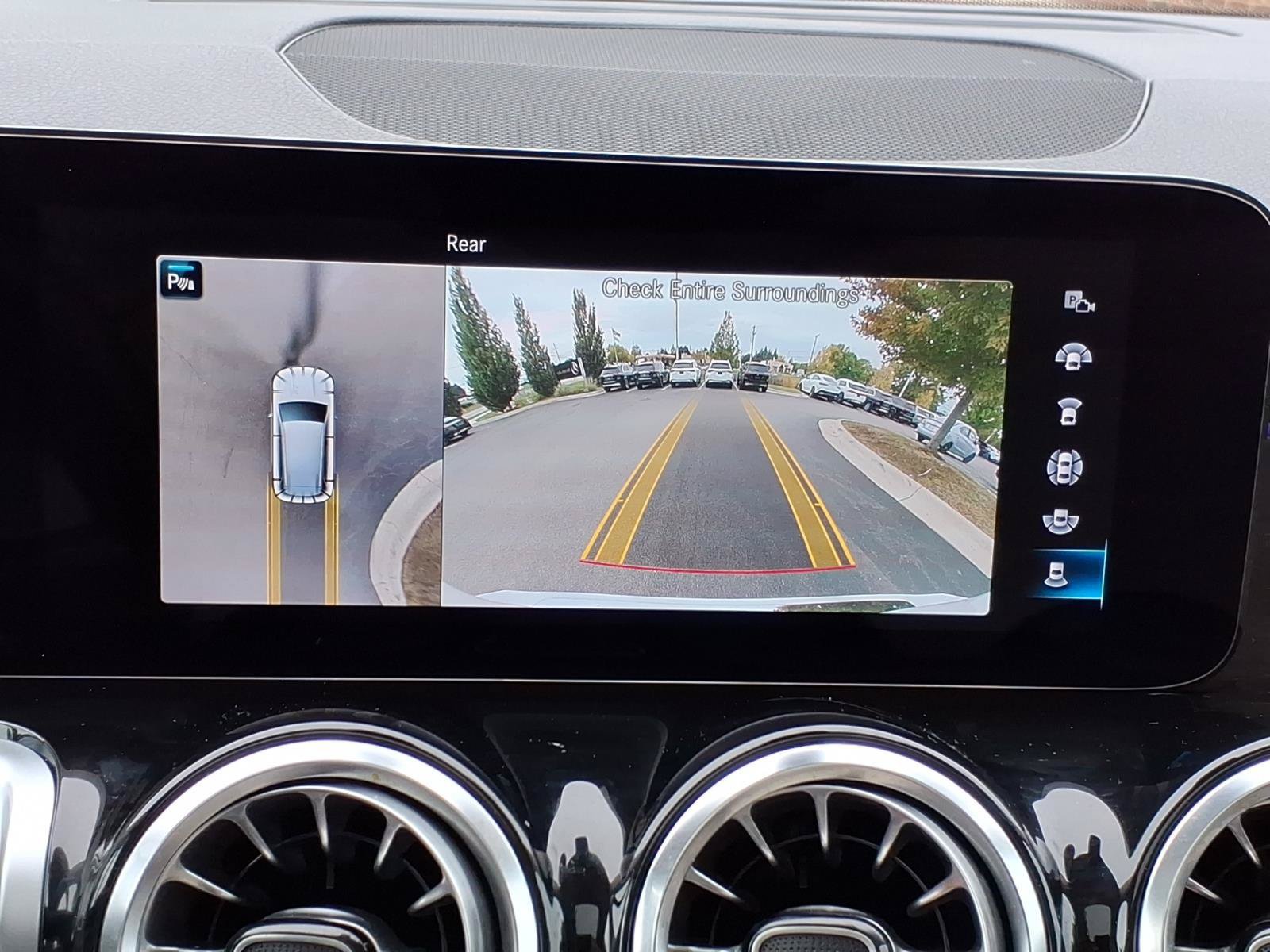 Certified 2023 Mercedes-Benz GLB 250 4MATIC image 19