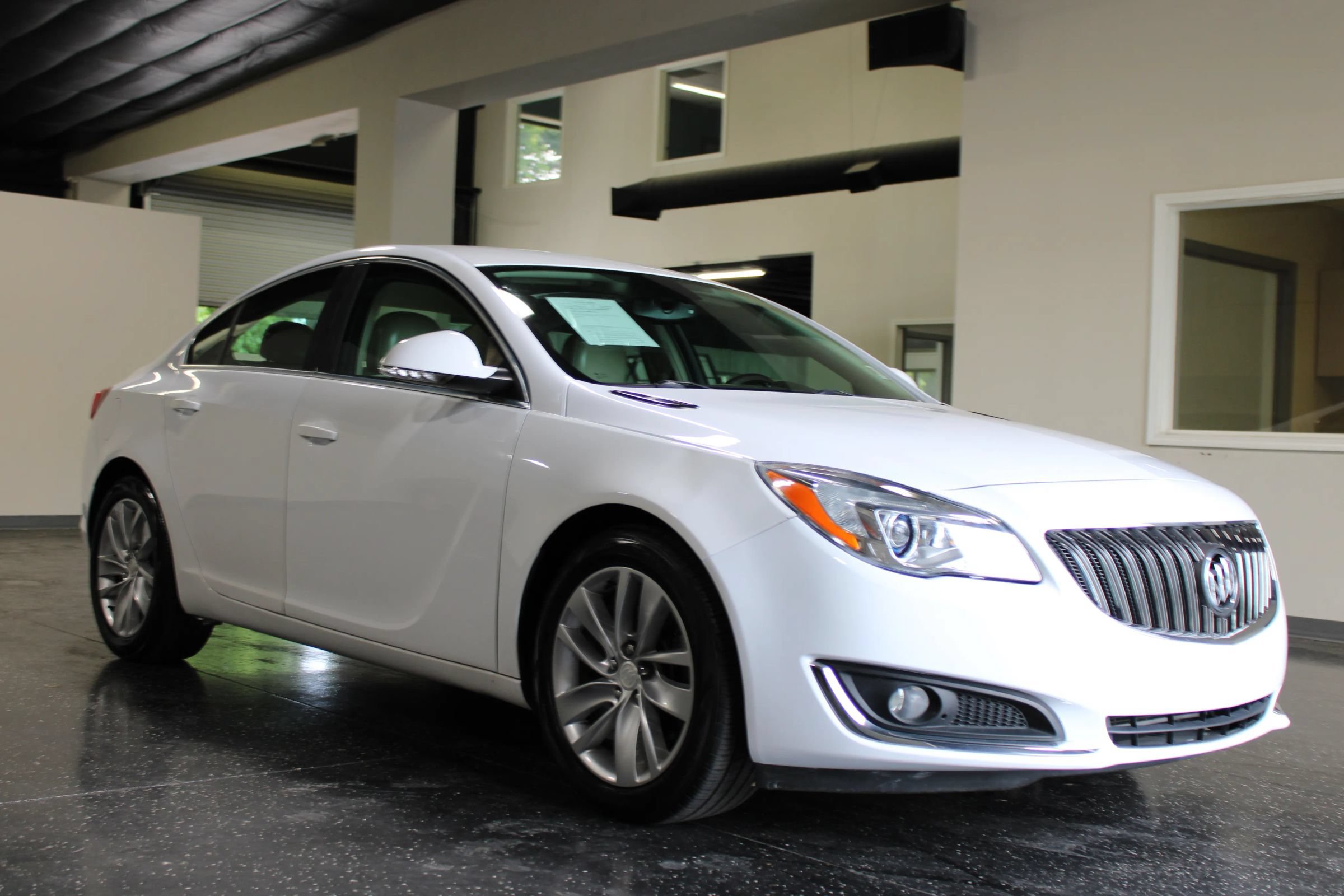 Used 2014 Buick Regal FWD image 31