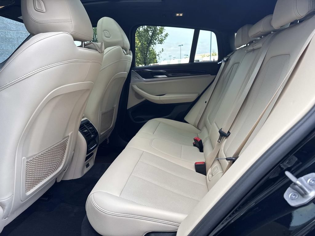Used 2022 BMW X4 xDrive30i w/ Convenience Package AWD/4WD image 13