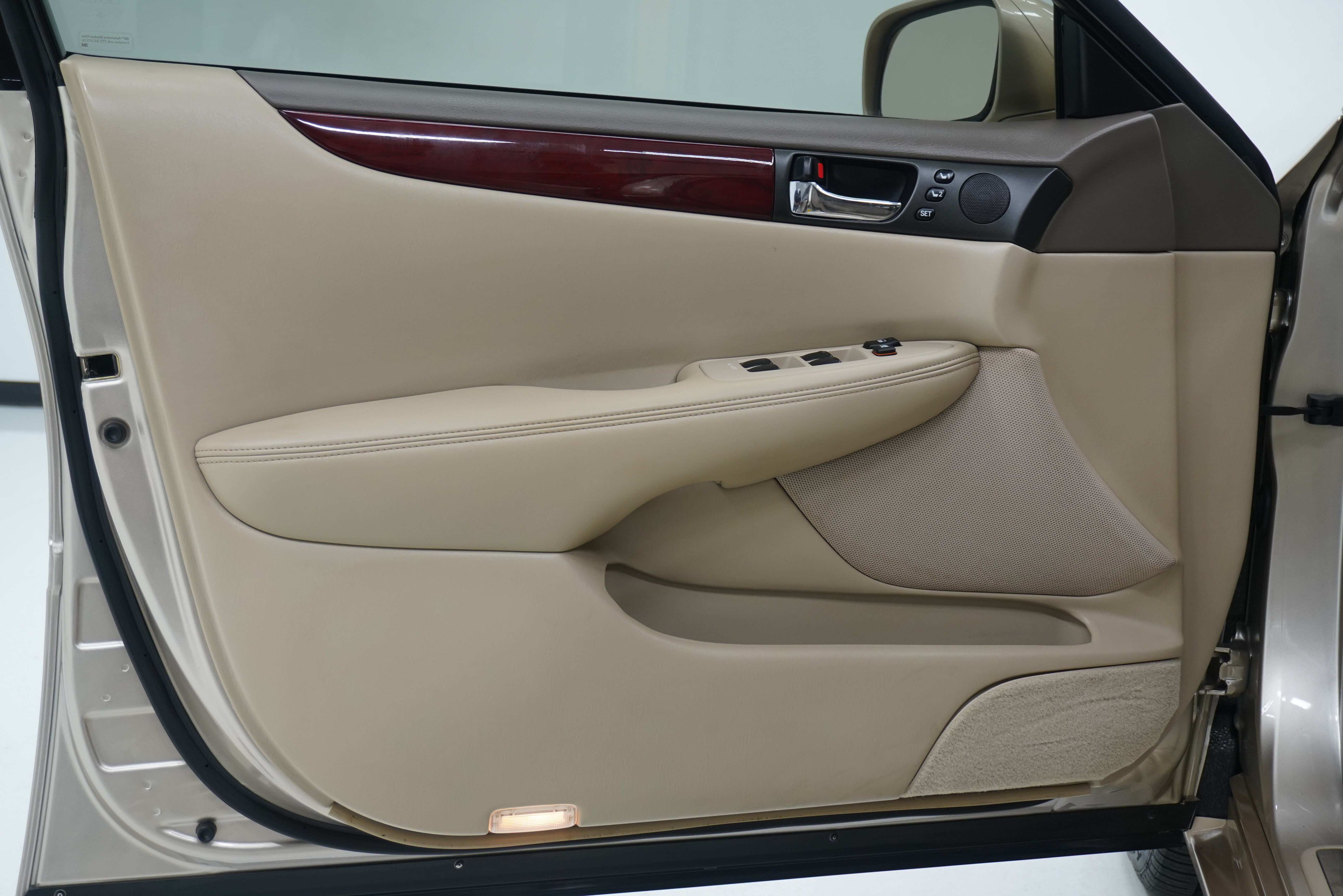 Used 2003 Lexus ES 330 FWD image 13