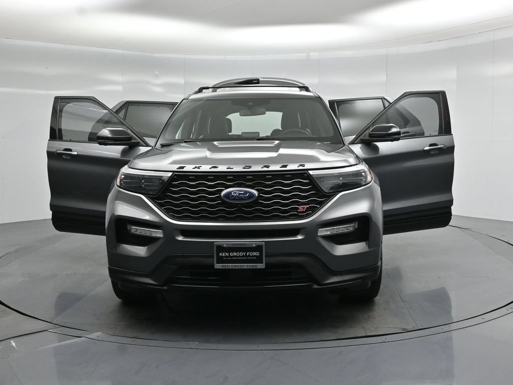 Certified 2021 Ford Explorer ST w/ Equipment Group 401A AWD/4WD image 31