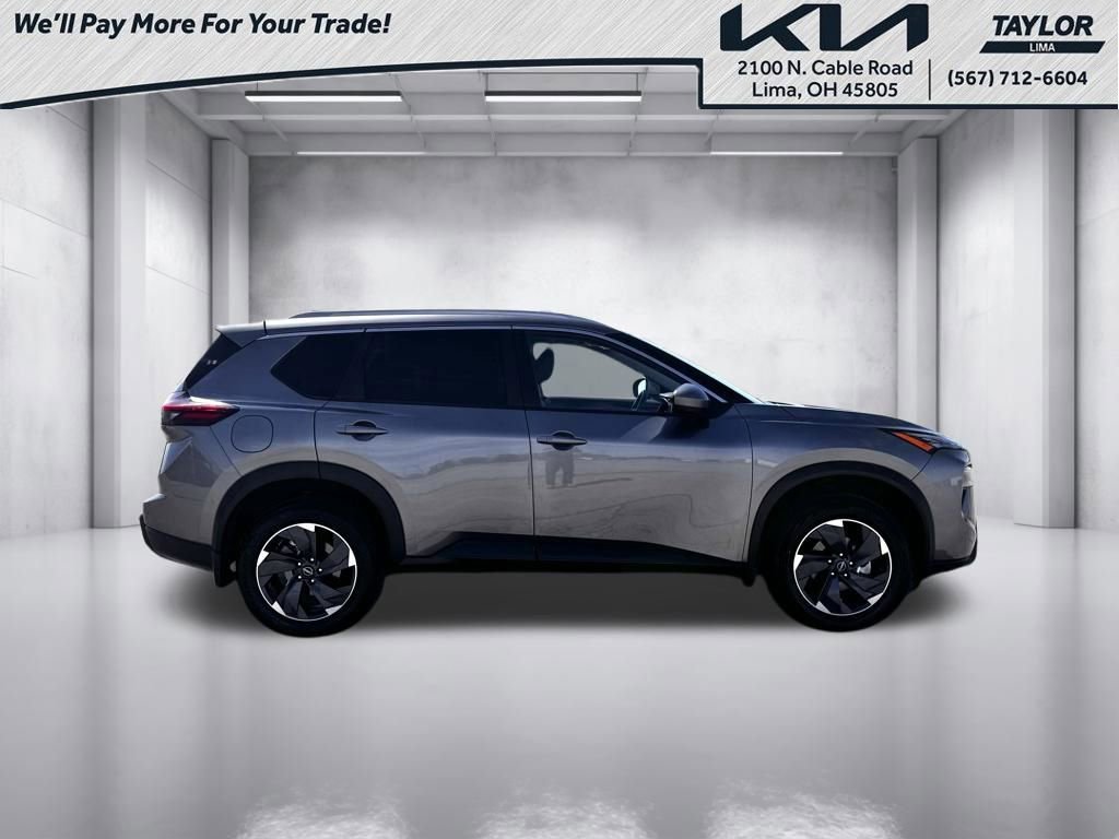 Used 2024 Nissan Rogue SV w/ SV Premium Package AWD/4WD image 17