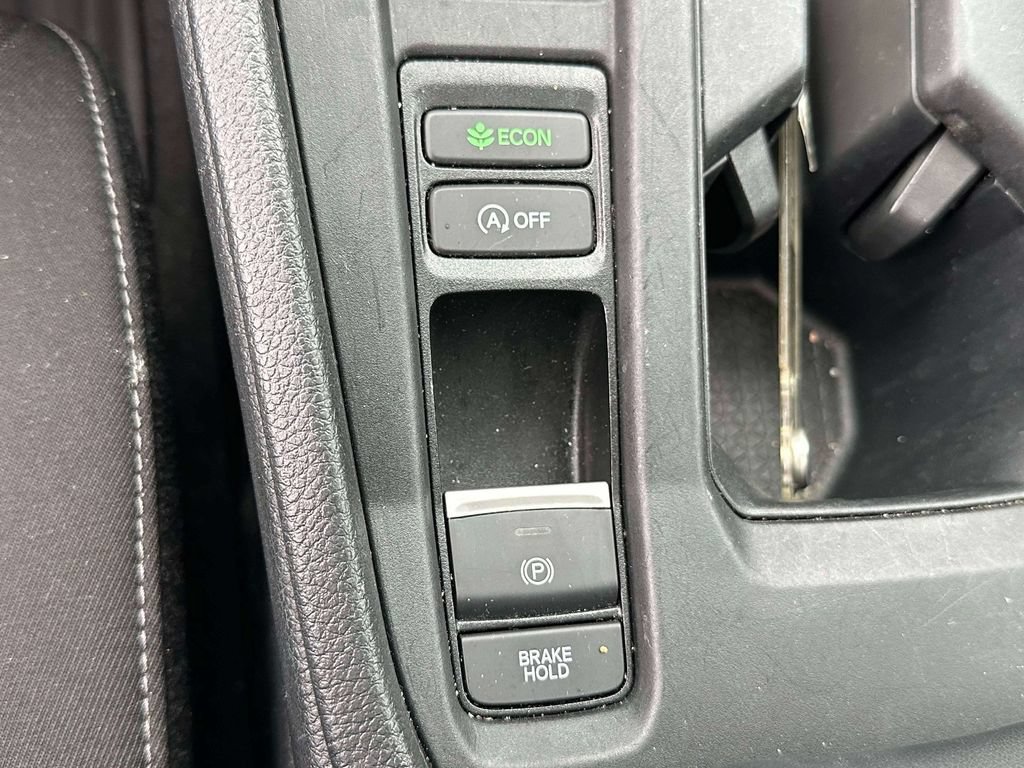 Certified 2023 Honda Accord EX image 27