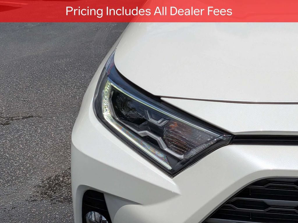 Certified 2020 Toyota RAV4 XSE w/ XSE Grade Weather Package AWD/4WD image 11