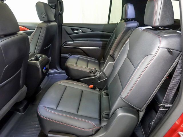 Certified 2025 Chevrolet Traverse Z71 w/ Driver Confidence Package image 15