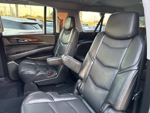 Used 2019 Cadillac Escalade ESV Premium Luxury w/ LPO, Radiant Package image 16