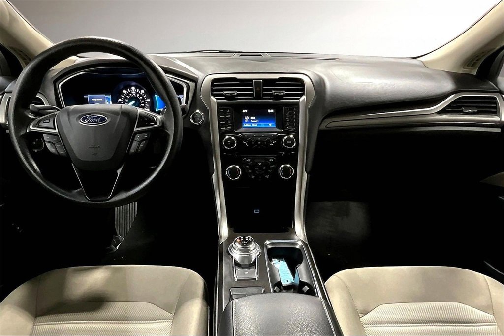 Used 2018 Ford Fusion S image 7