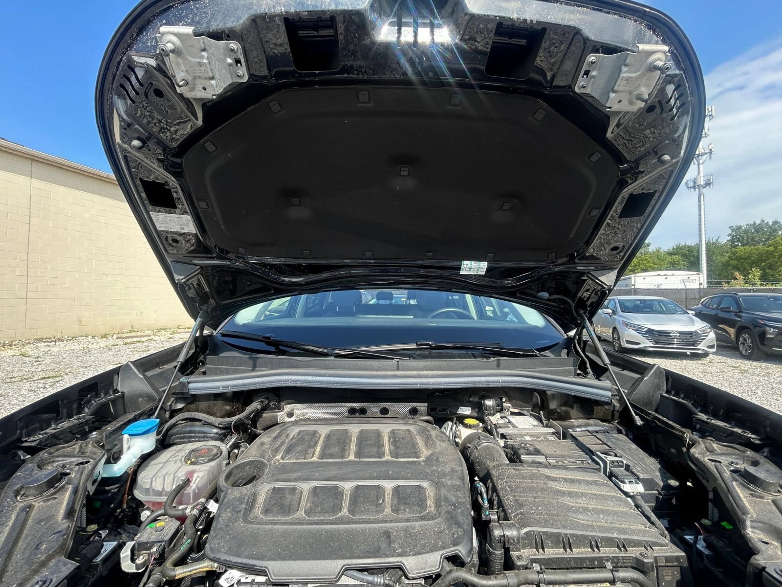 Used 2026 Volkswagen Tiguan SE AWD/4WD image 34