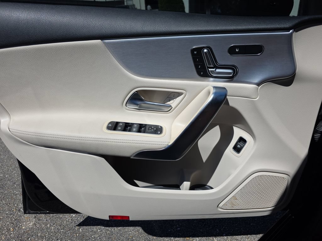 Certified 2020 Mercedes-Benz A 220 image 19