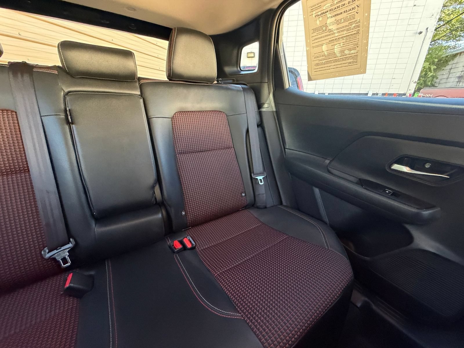 Used 2026 Nissan Kicks SR FWD image 36